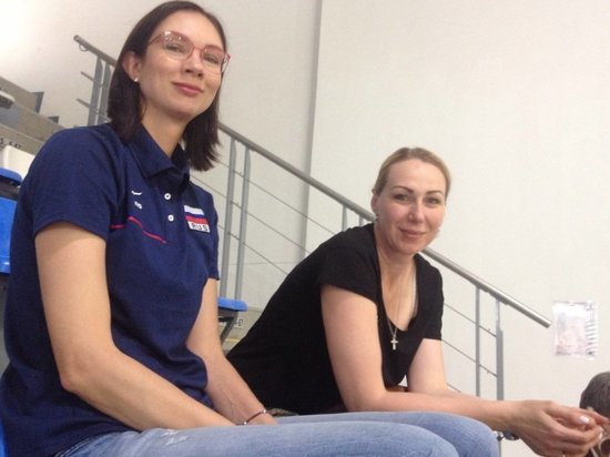 Юные волейболистки стартуют на чемпионате Европы на глазах Екатерины Гамовой